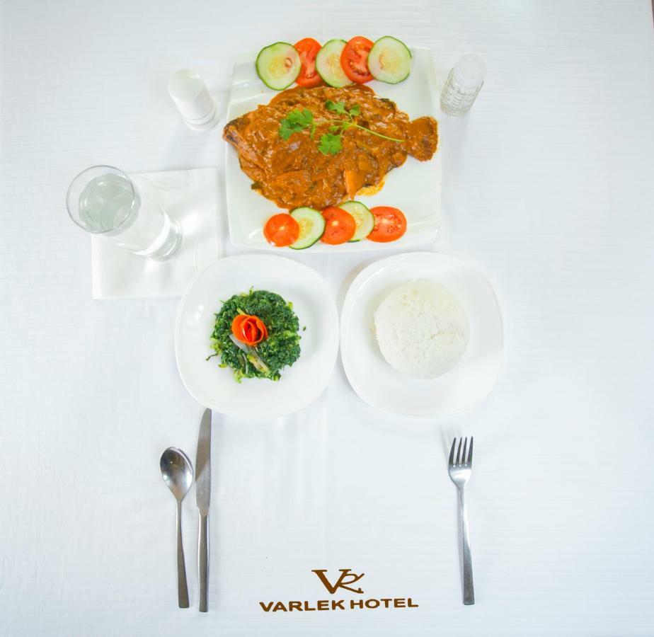 Varlek Hotel دار السلام المظهر الخارجي الصورة